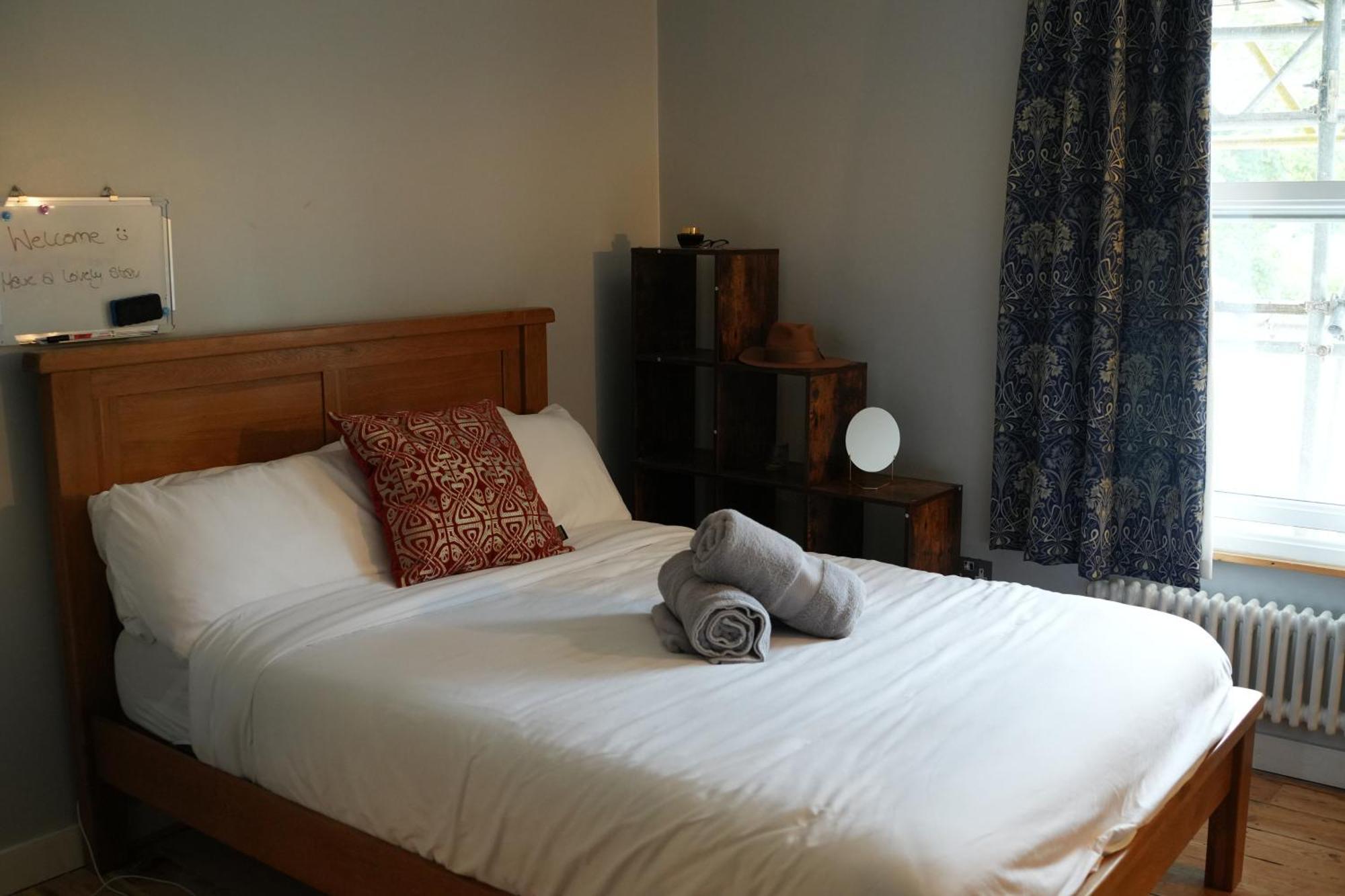 Stylish-Brockley-Entire Place Apartment ลอนดอน ภายนอก รูปภาพ