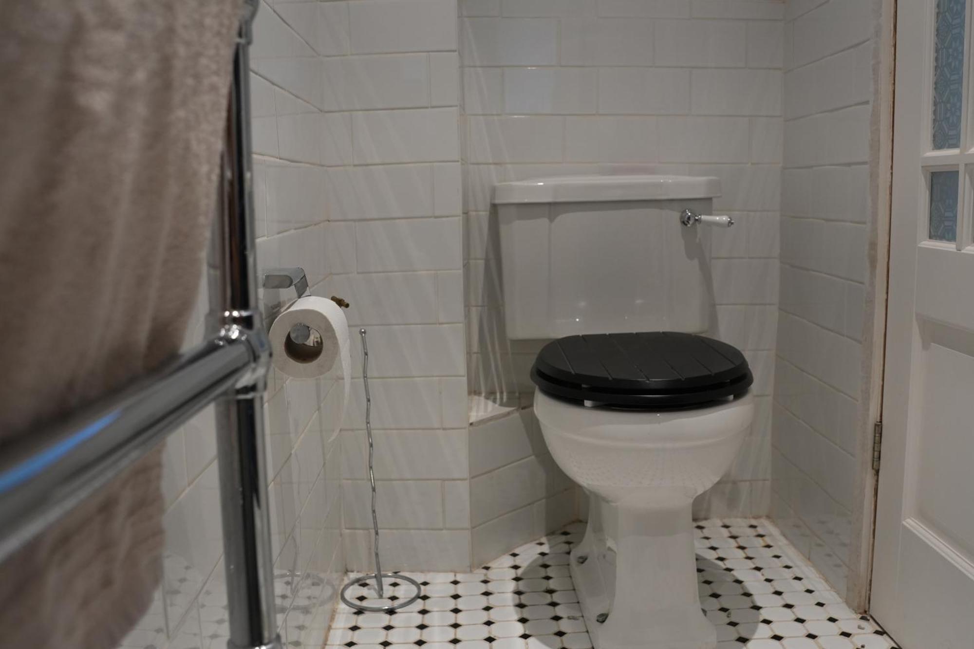 Stylish-Brockley-Entire Place Apartment ลอนดอน ภายนอก รูปภาพ