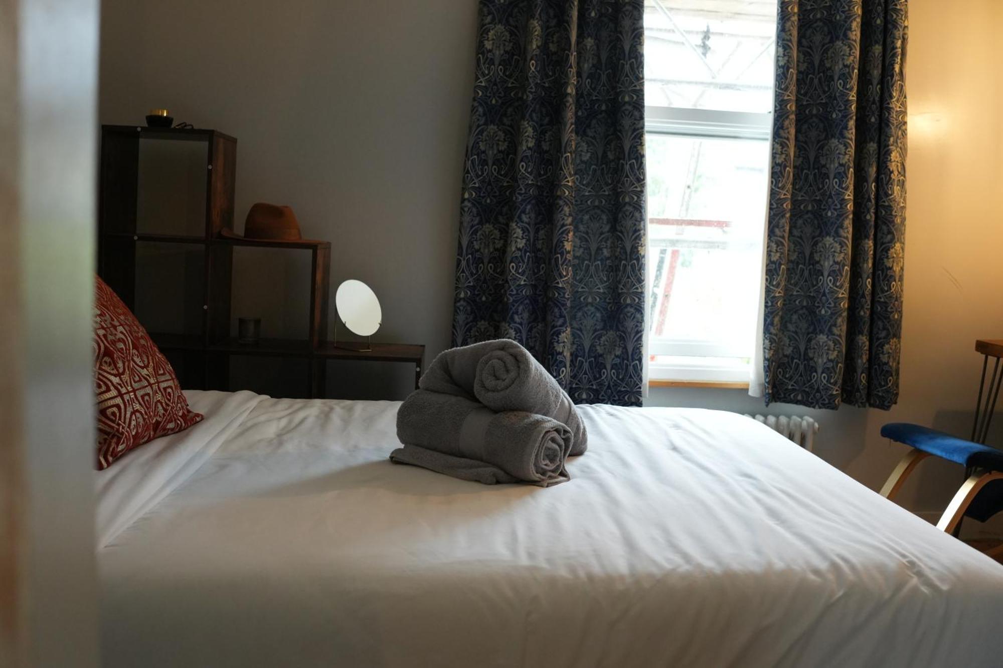Stylish-Brockley-Entire Place Apartment ลอนดอน ภายนอก รูปภาพ